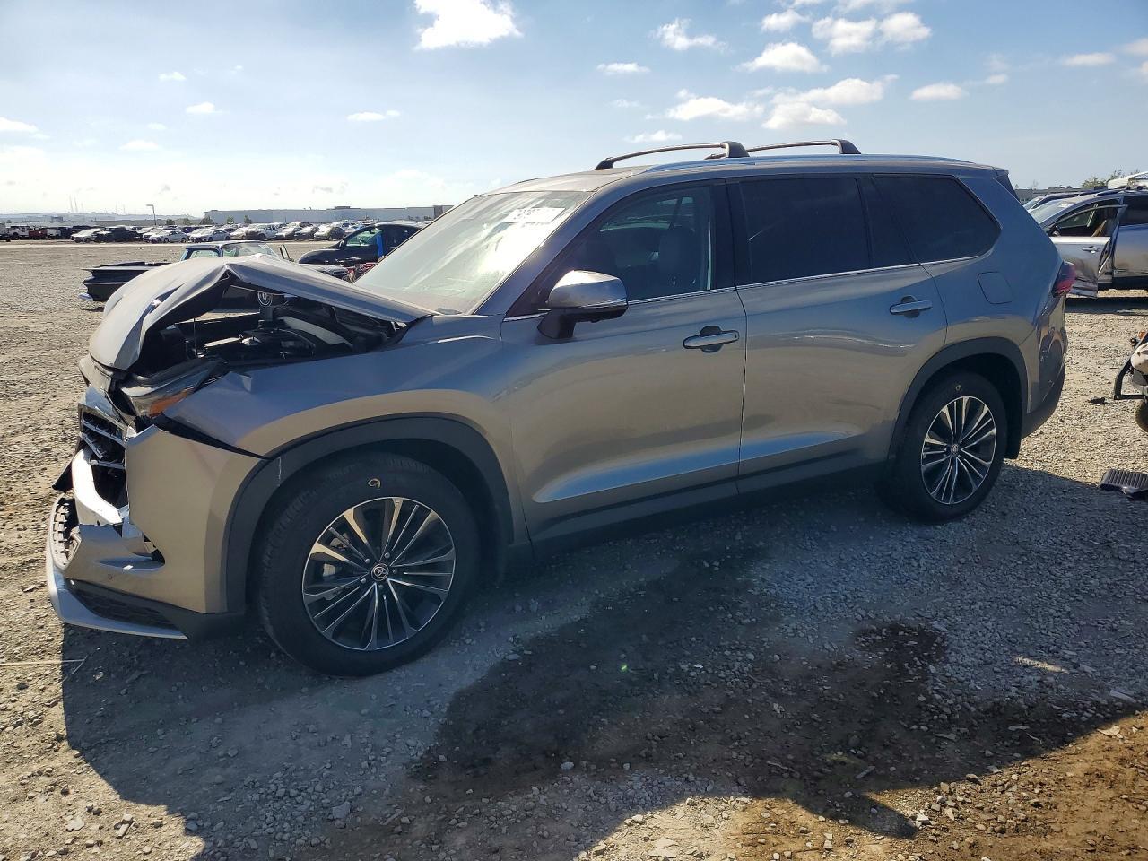 2025 Toyota Grand Highlander Hybrid Max Platinum