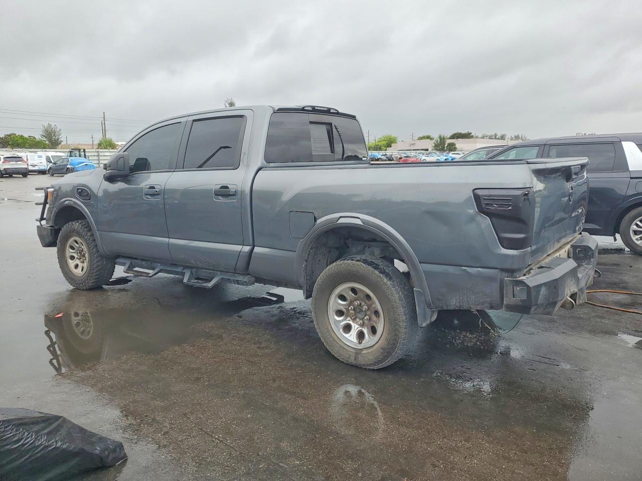 2019 Nissan Titan Xd Pro-4X - Фото 2