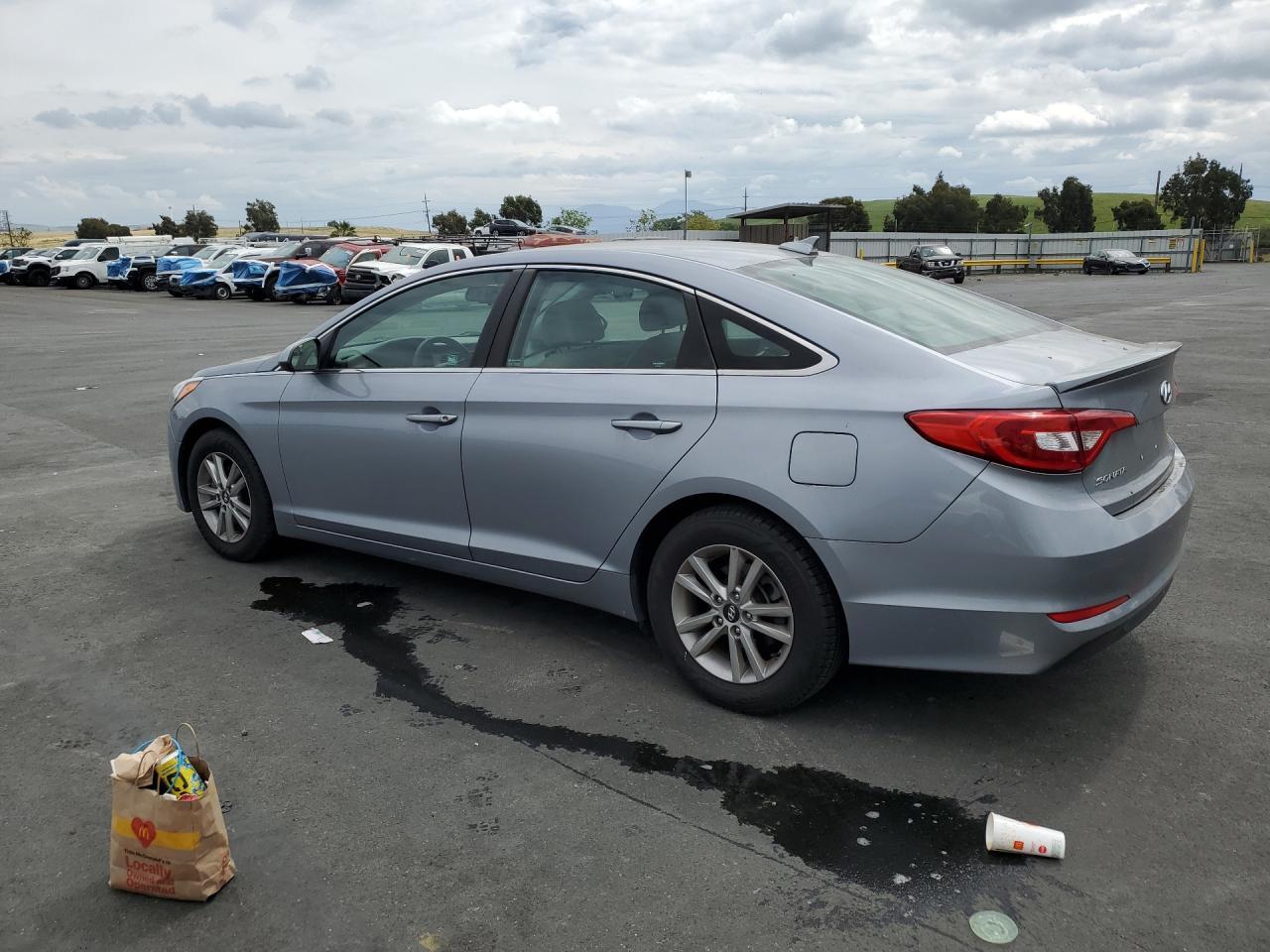 2016 Hyundai Sonata Se - Фото 2