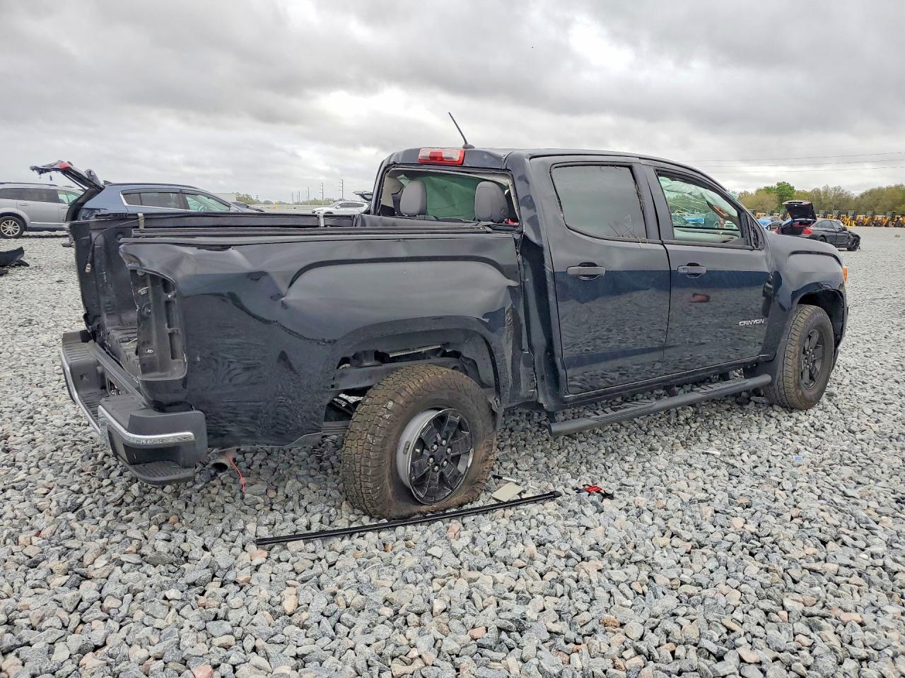 2016 GMC Canyon - Image 3