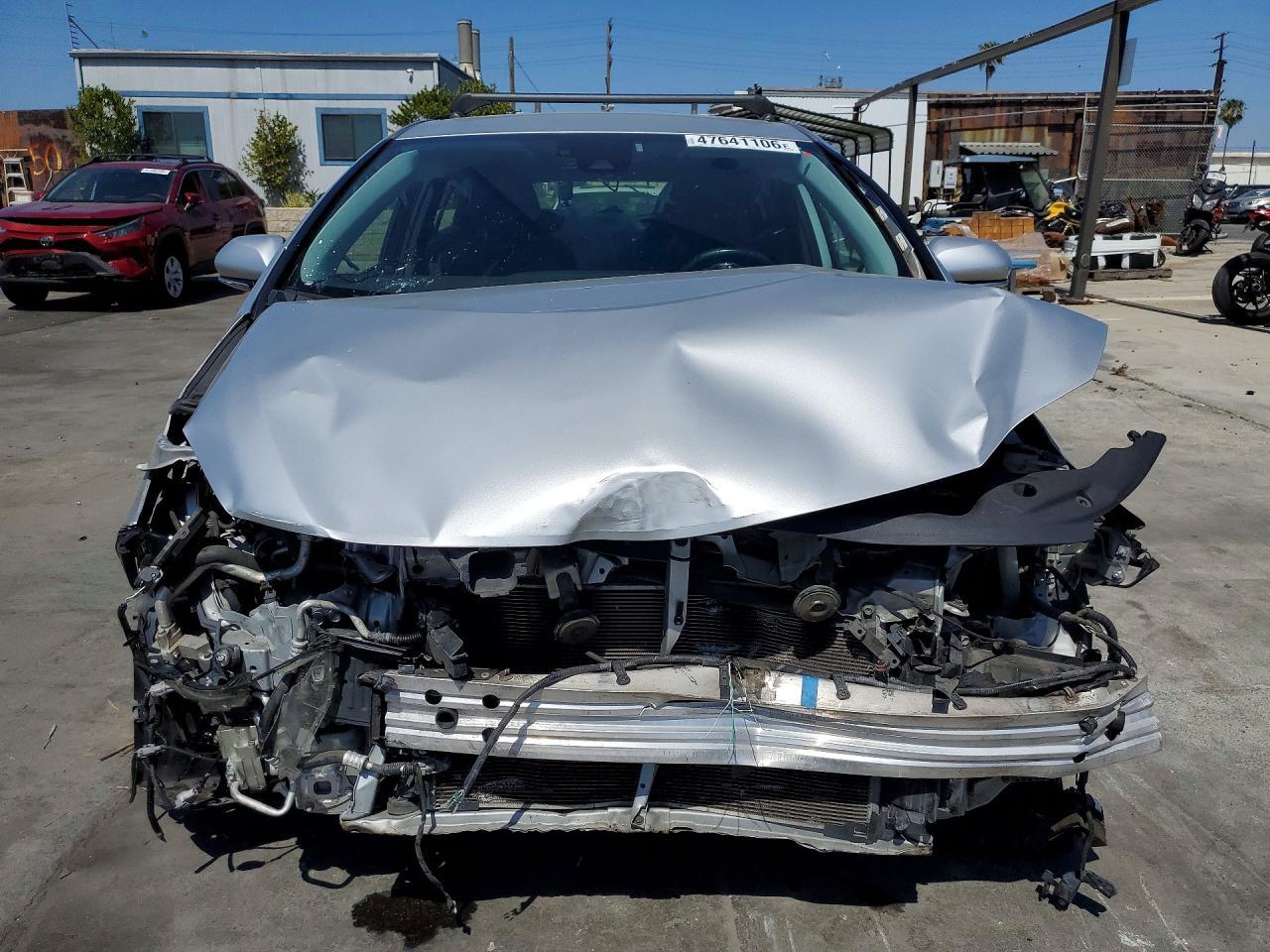 2017 Toyota Prius Prime Plus - Фото 5