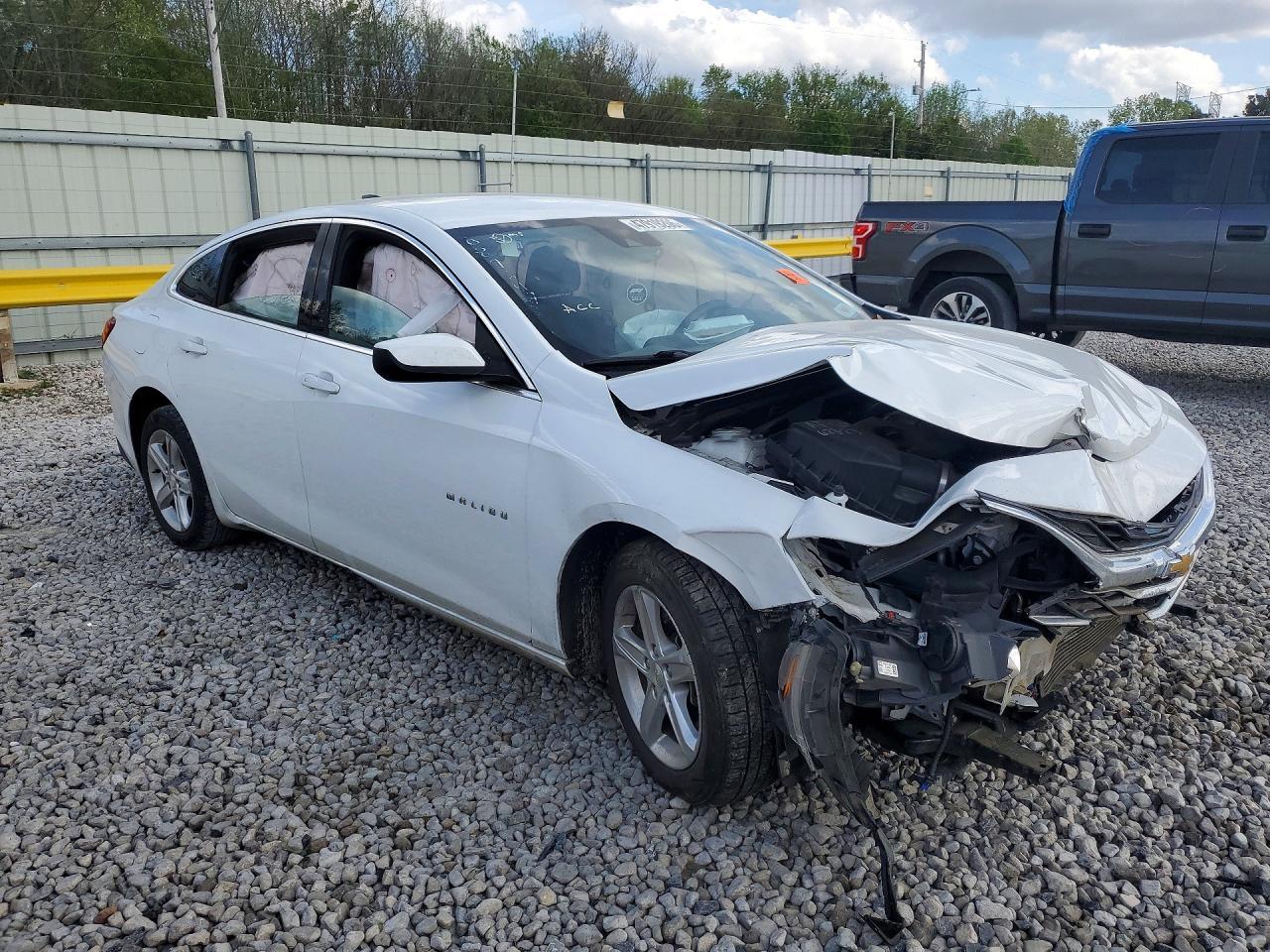 2021 Chevrolet Malibu Ls - Фото 4