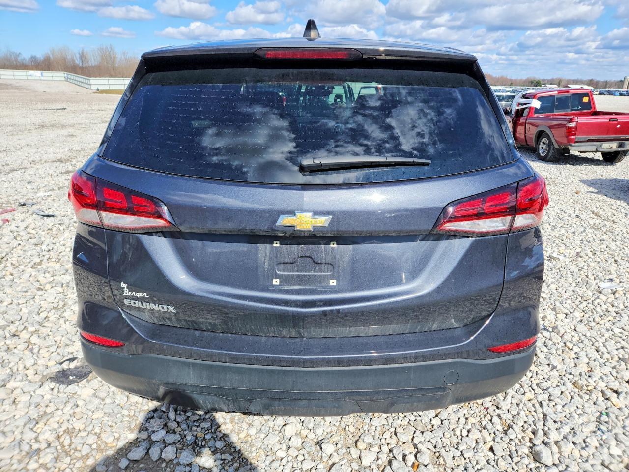 2022 Chevrolet Equinox Ls - Фото 6