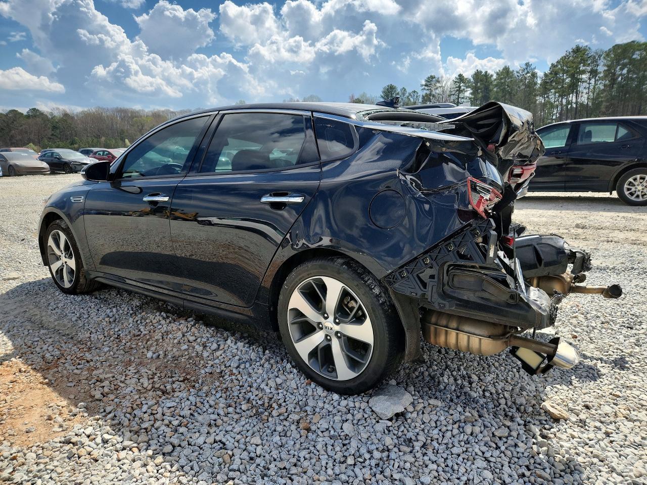 2019 Kia Optima S - Фото 2