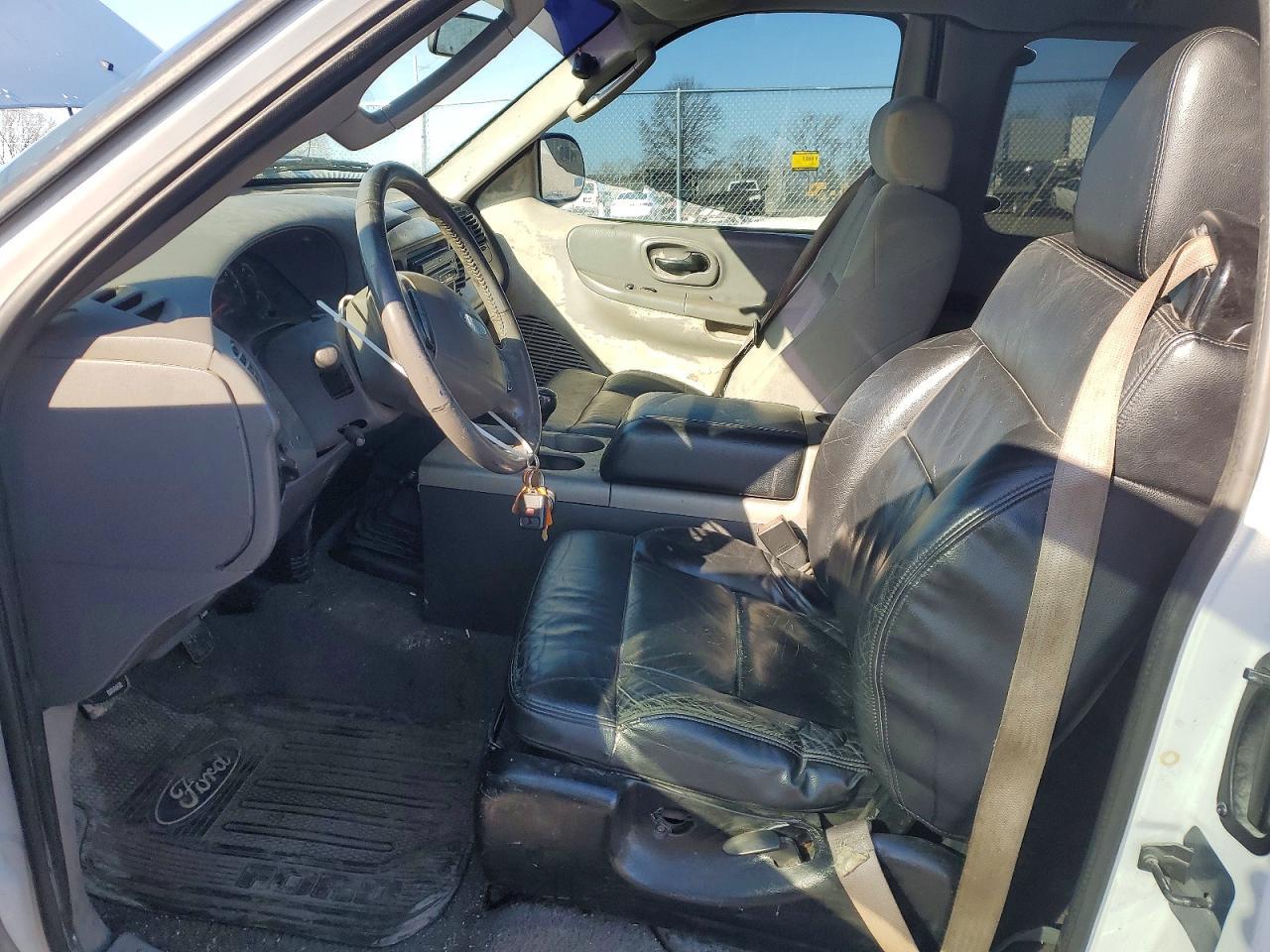 2003 Ford F150 - Image 7