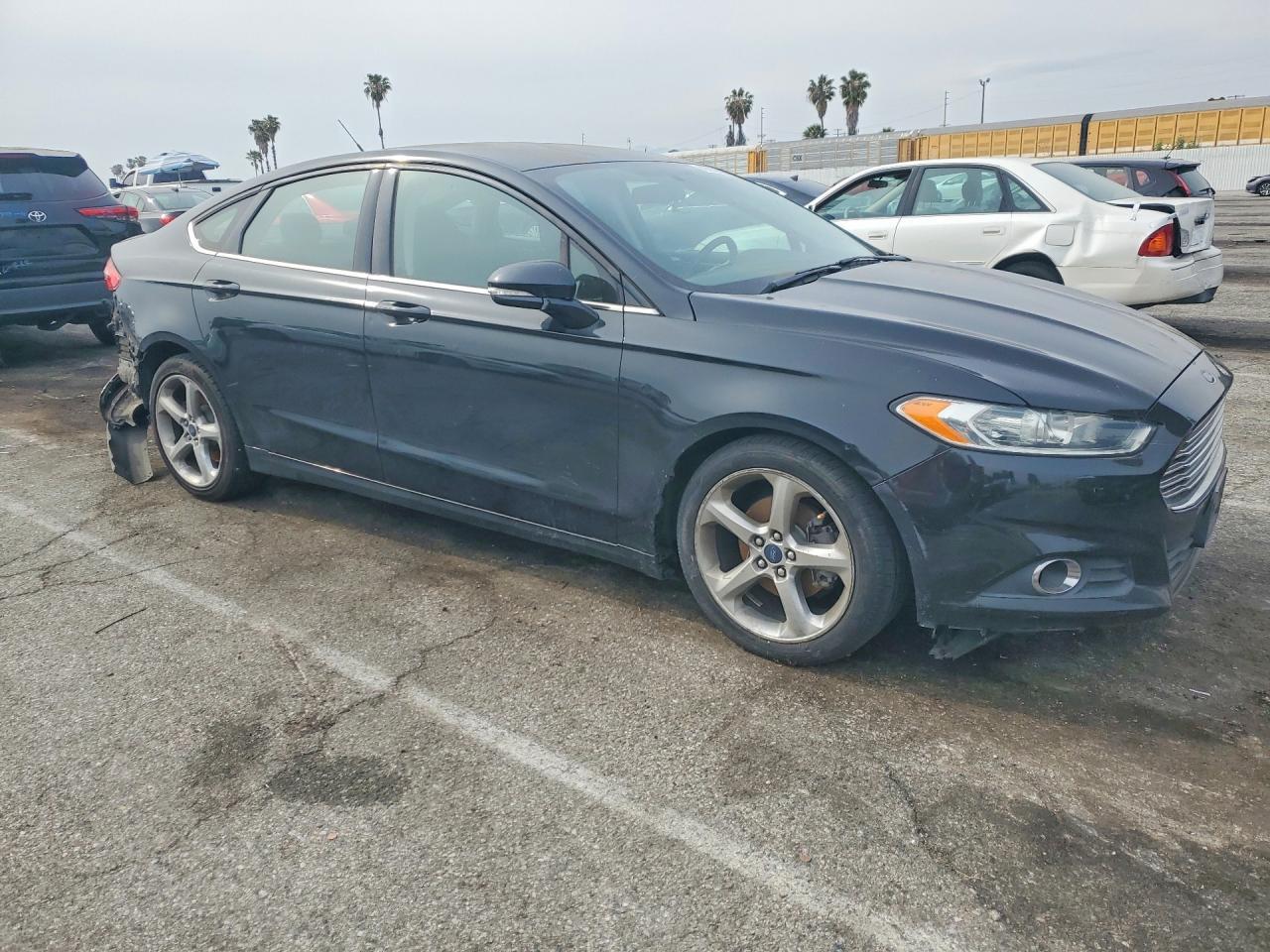 2014 Ford Fusion Se - Фото 4