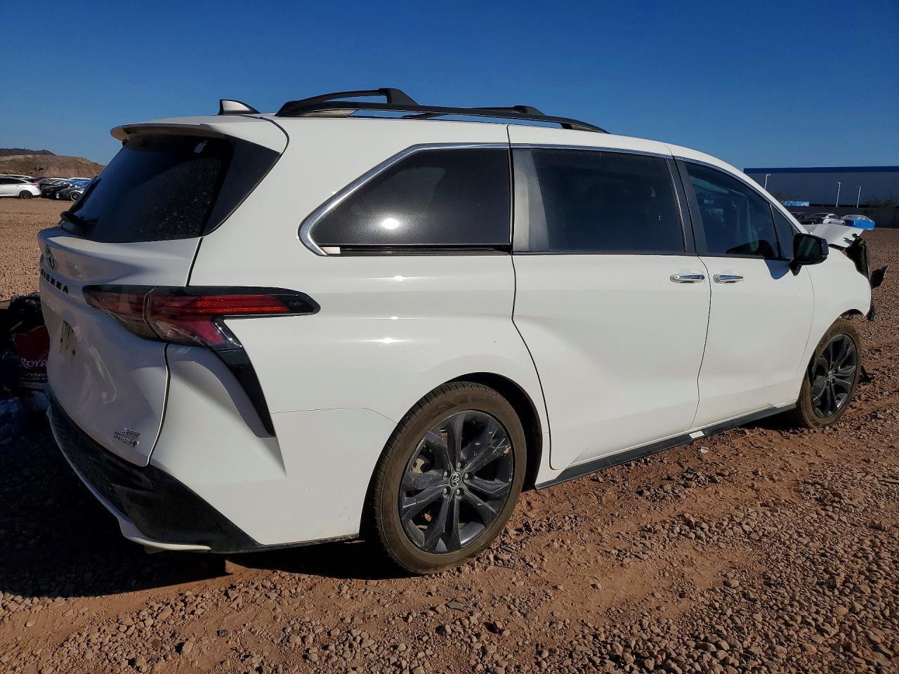 2022 Toyota Sienna Xse 7-Passenger - Фото 3