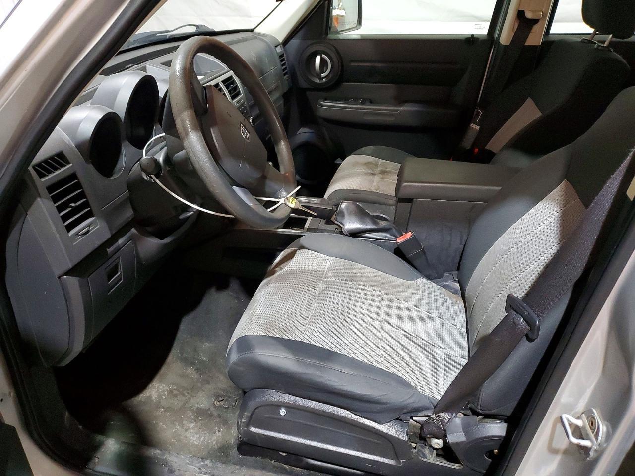 2008 Dodge Nitro Sxt - Image 7