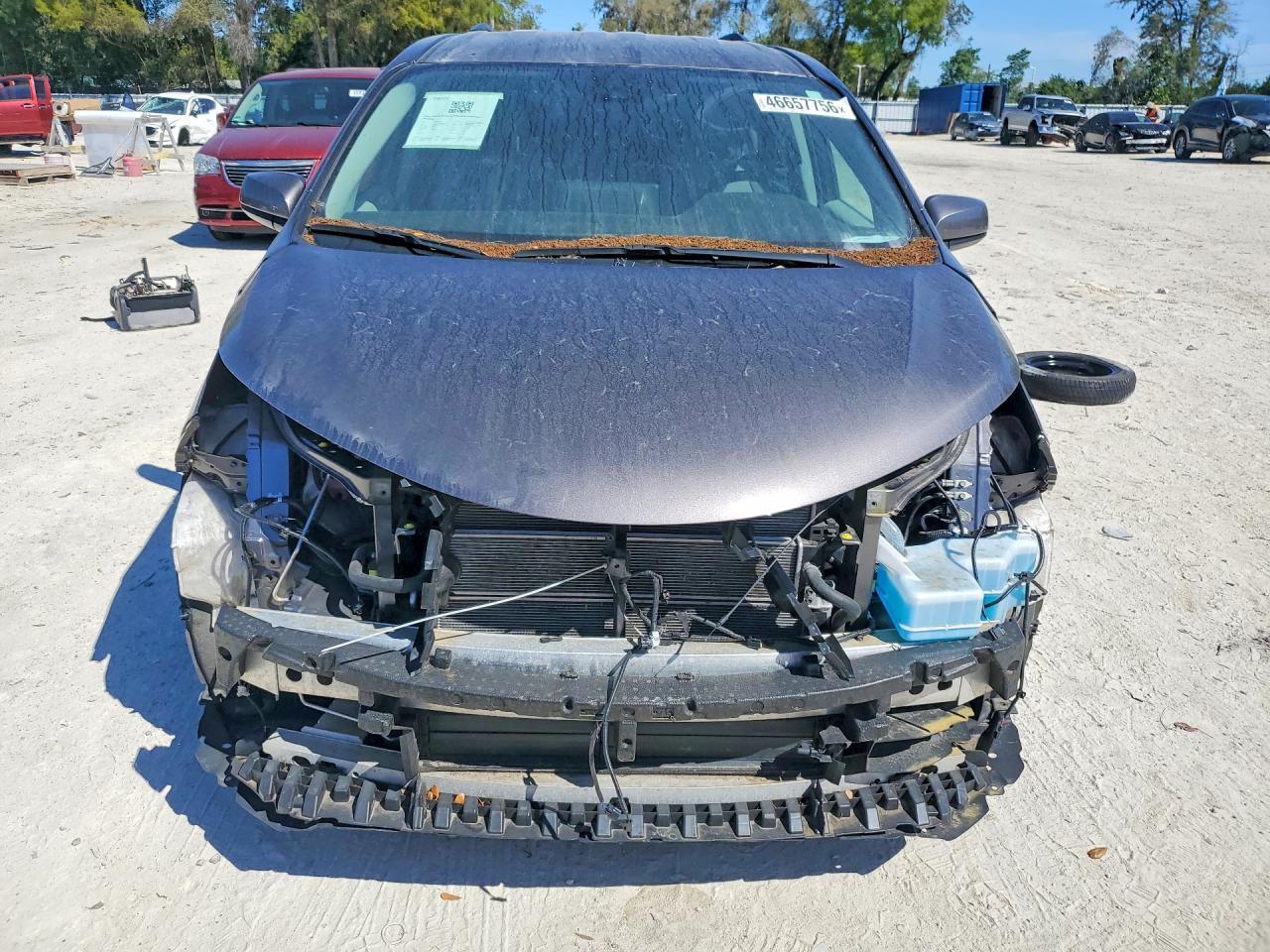 2022 Toyota Sienna Le 8-Passenger - Фото 5