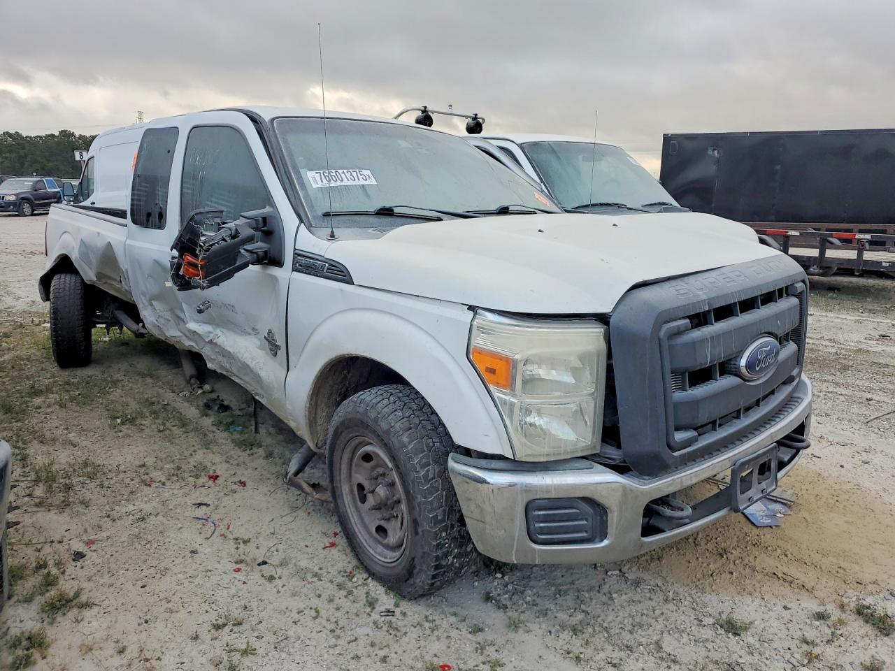 2015 Ford F250 Super Duty - Image 4