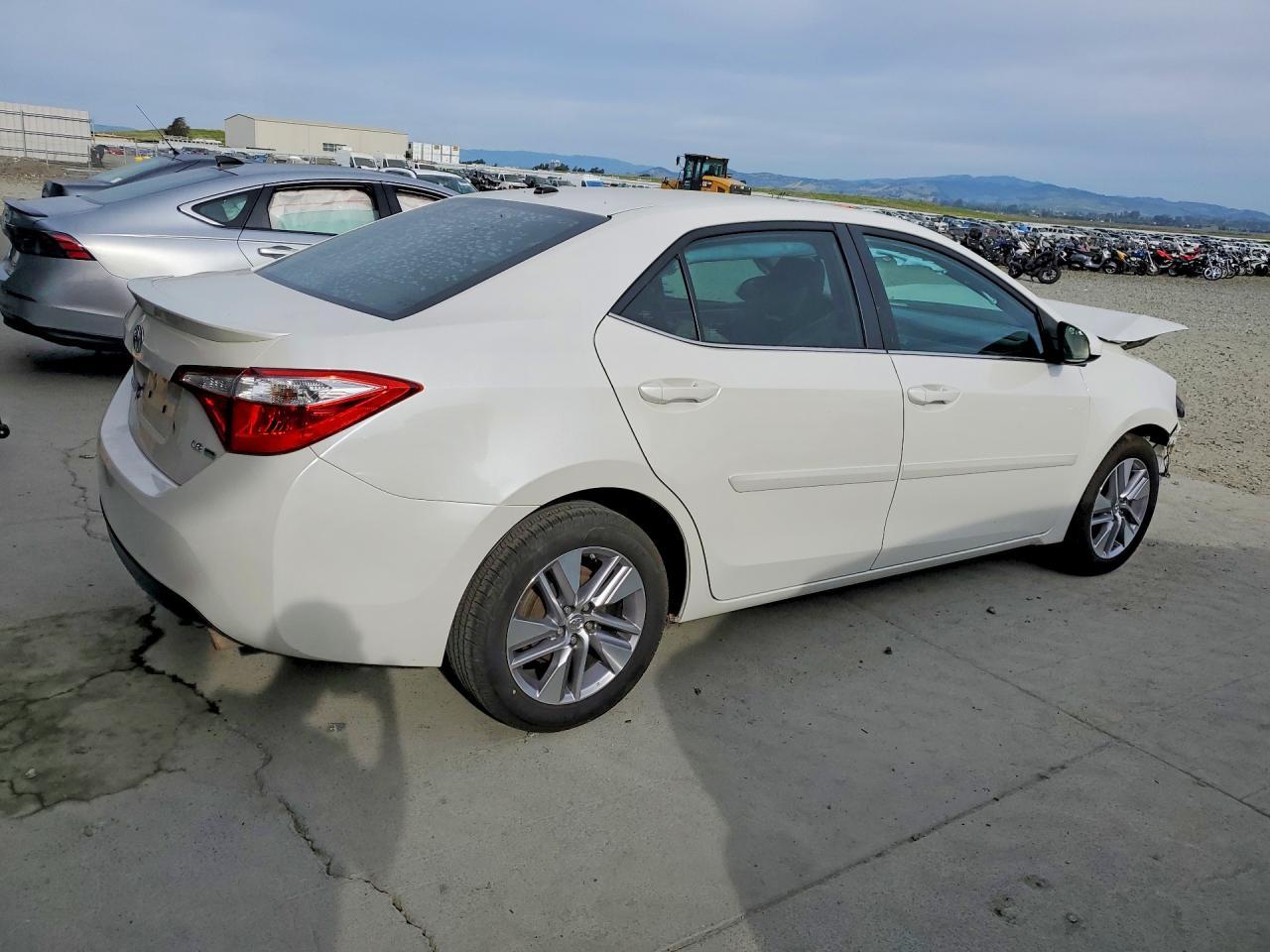 2016 Toyota Corolla Le Eco Premium - Image 3
