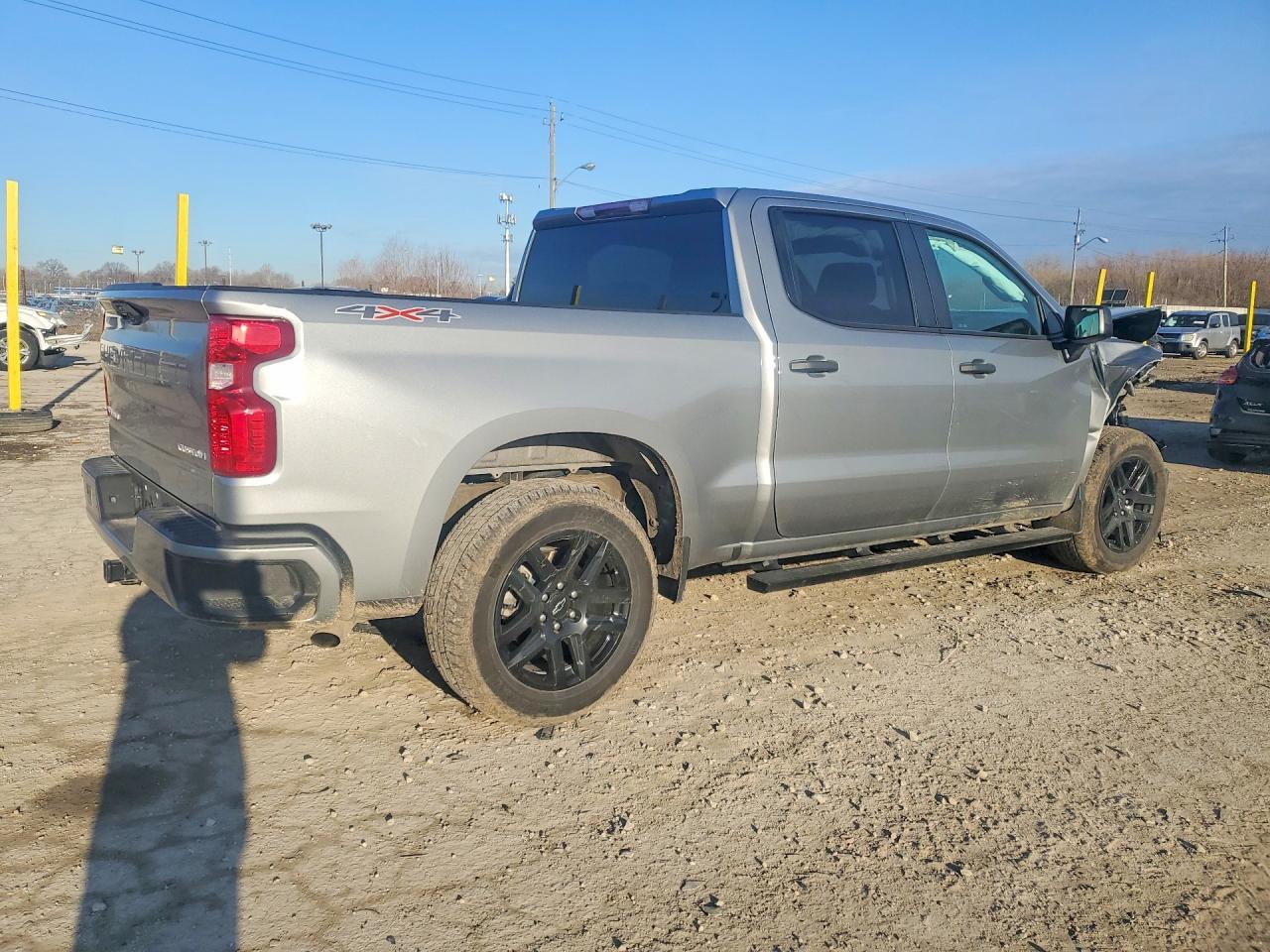 2024 Chevrolet Silverado K1500 Custom - Фото 3