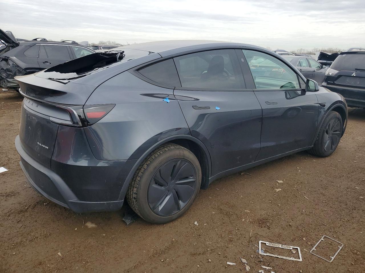 2026 Tesla Model Y - Image 3