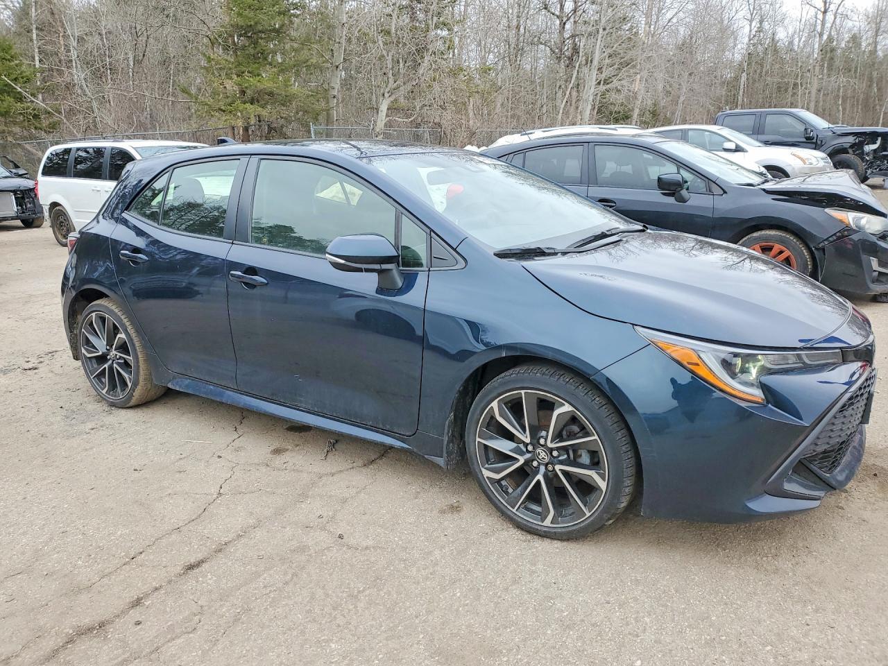 2020 Toyota Corolla Hatchback Se - Фото 4