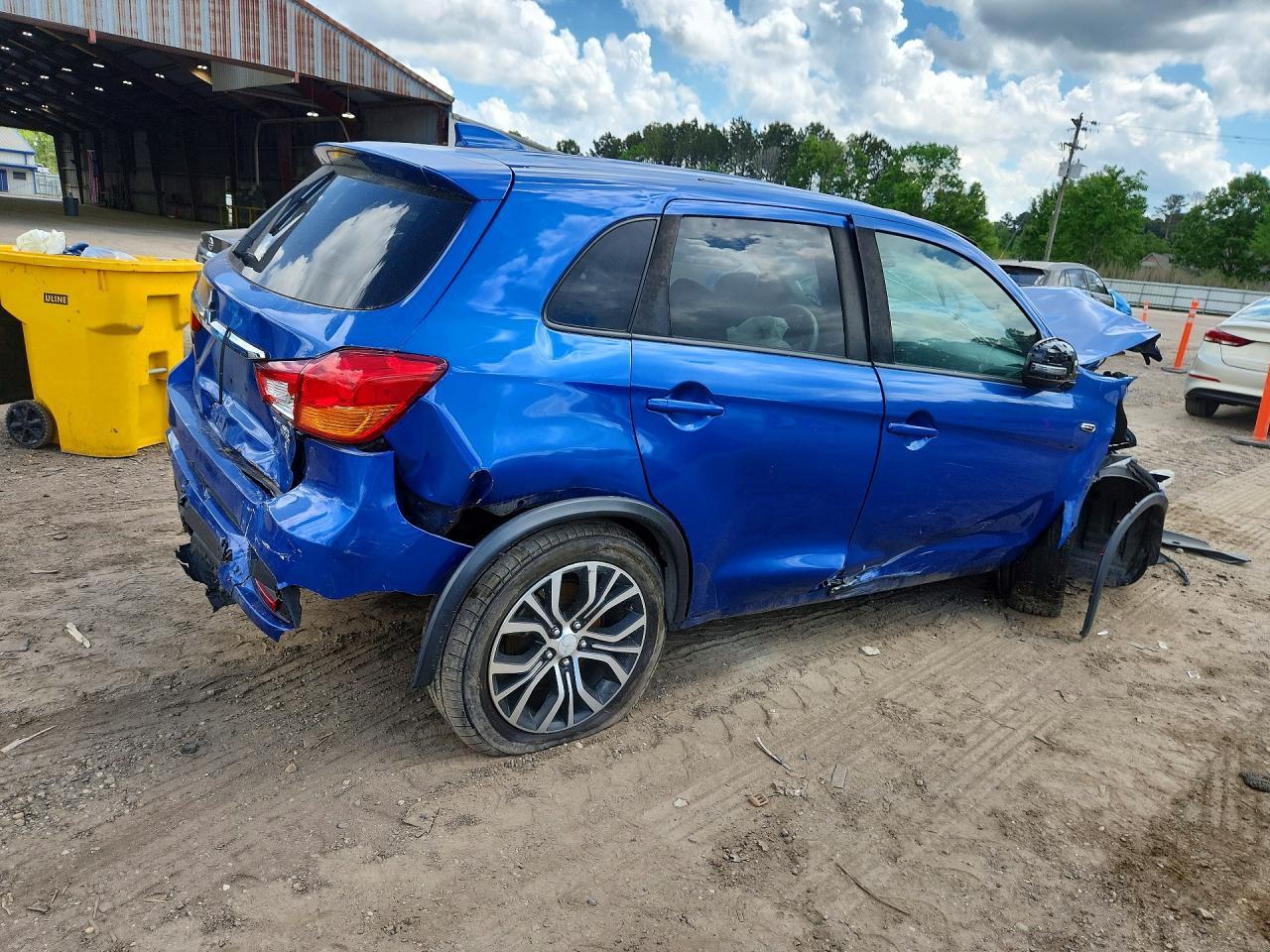 2018 Mitsubishi Outlander Sport Es - Фото 3