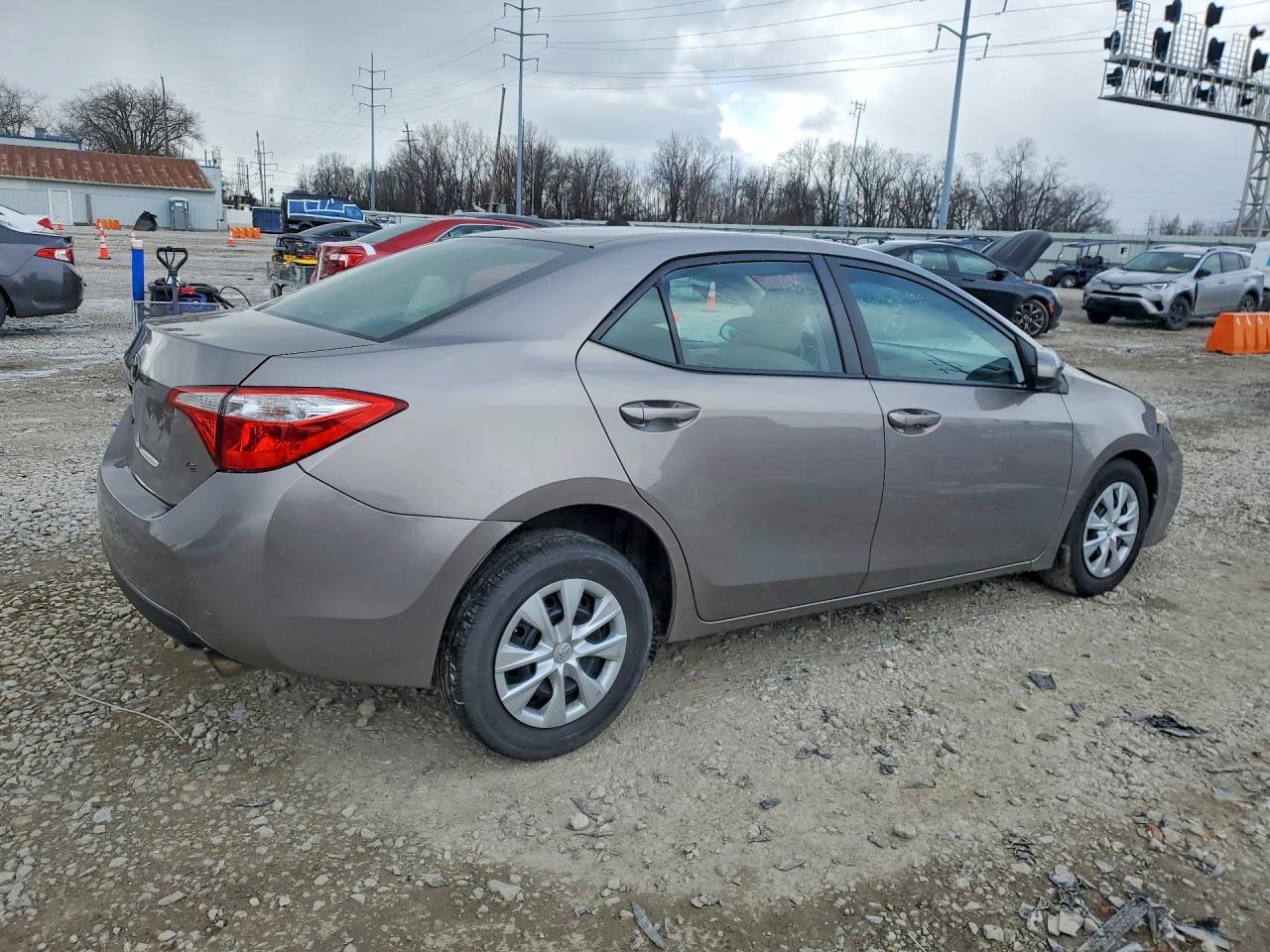 2014 Toyota Corolla - Фото 3