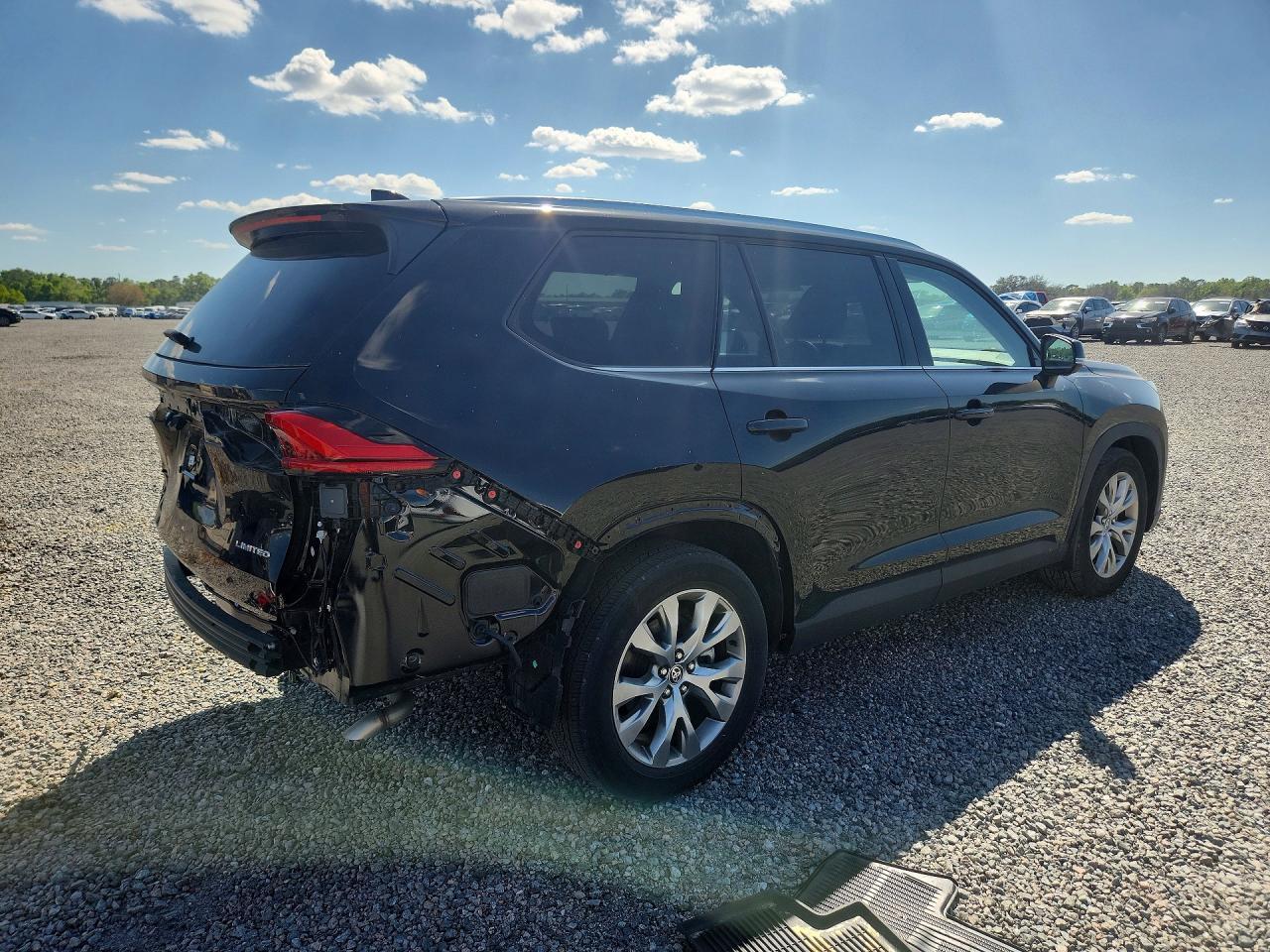 2024 Toyota Grand Highlander Limited - Image 3