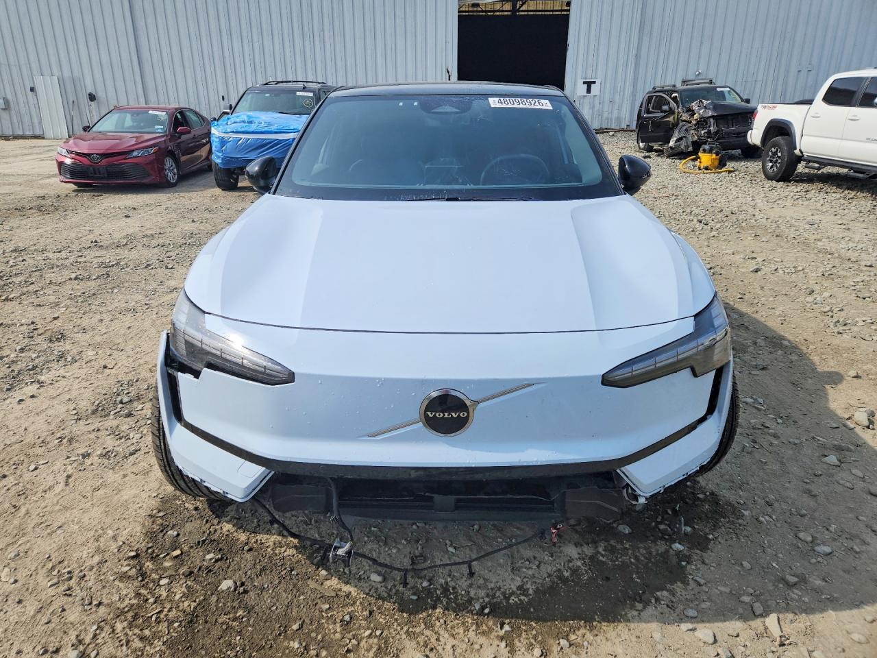 2025 Volvo Ex30 Plus - Фото 5