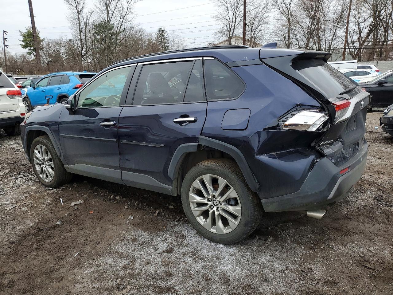 2019 Toyota Rav4 Limited - Фото 2