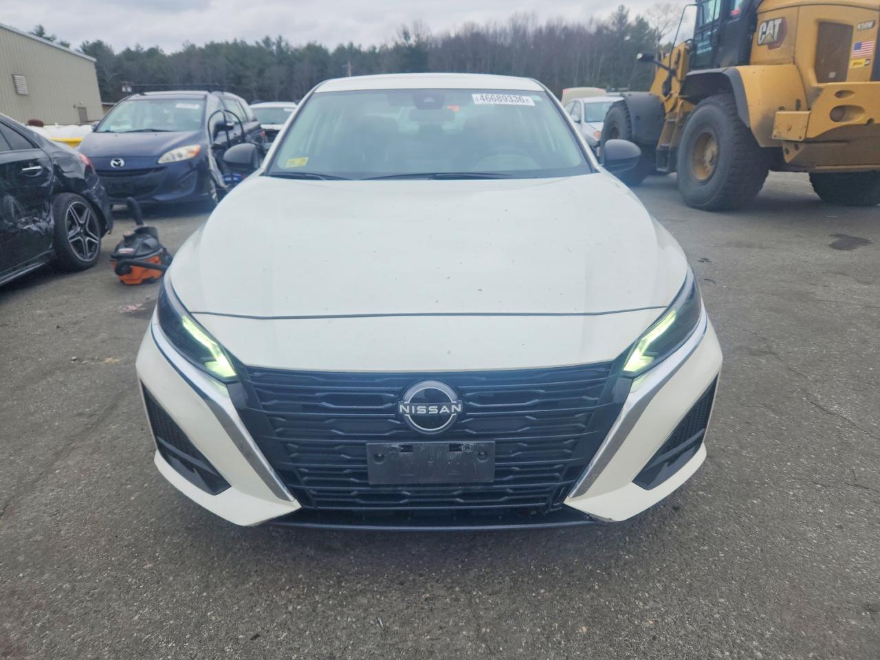 2024 Nissan Altima 2.5 Sv - Image 5