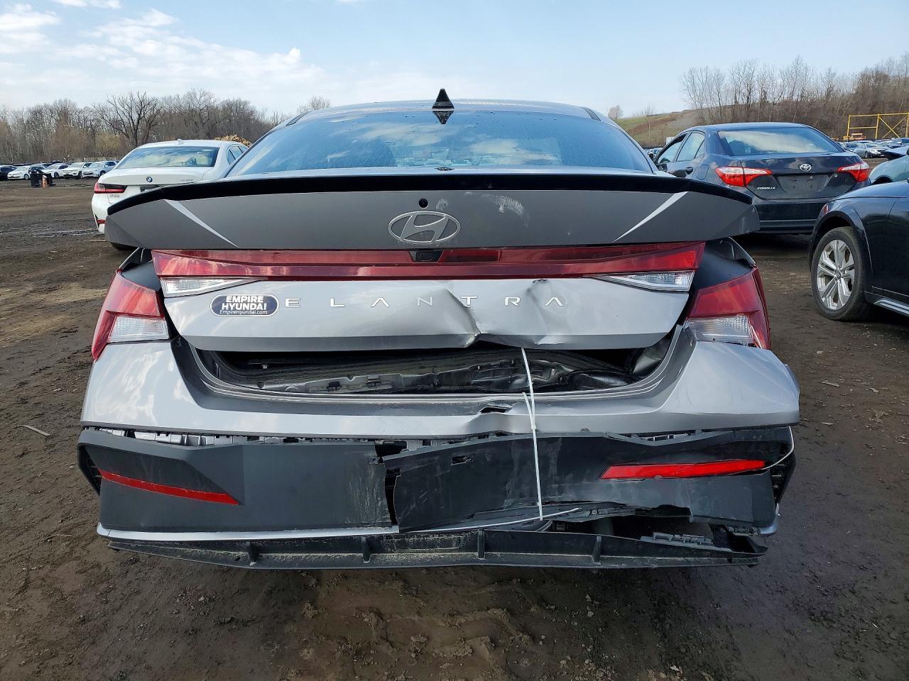 2025 Hyundai Elantra Sel Sport - Фото 6