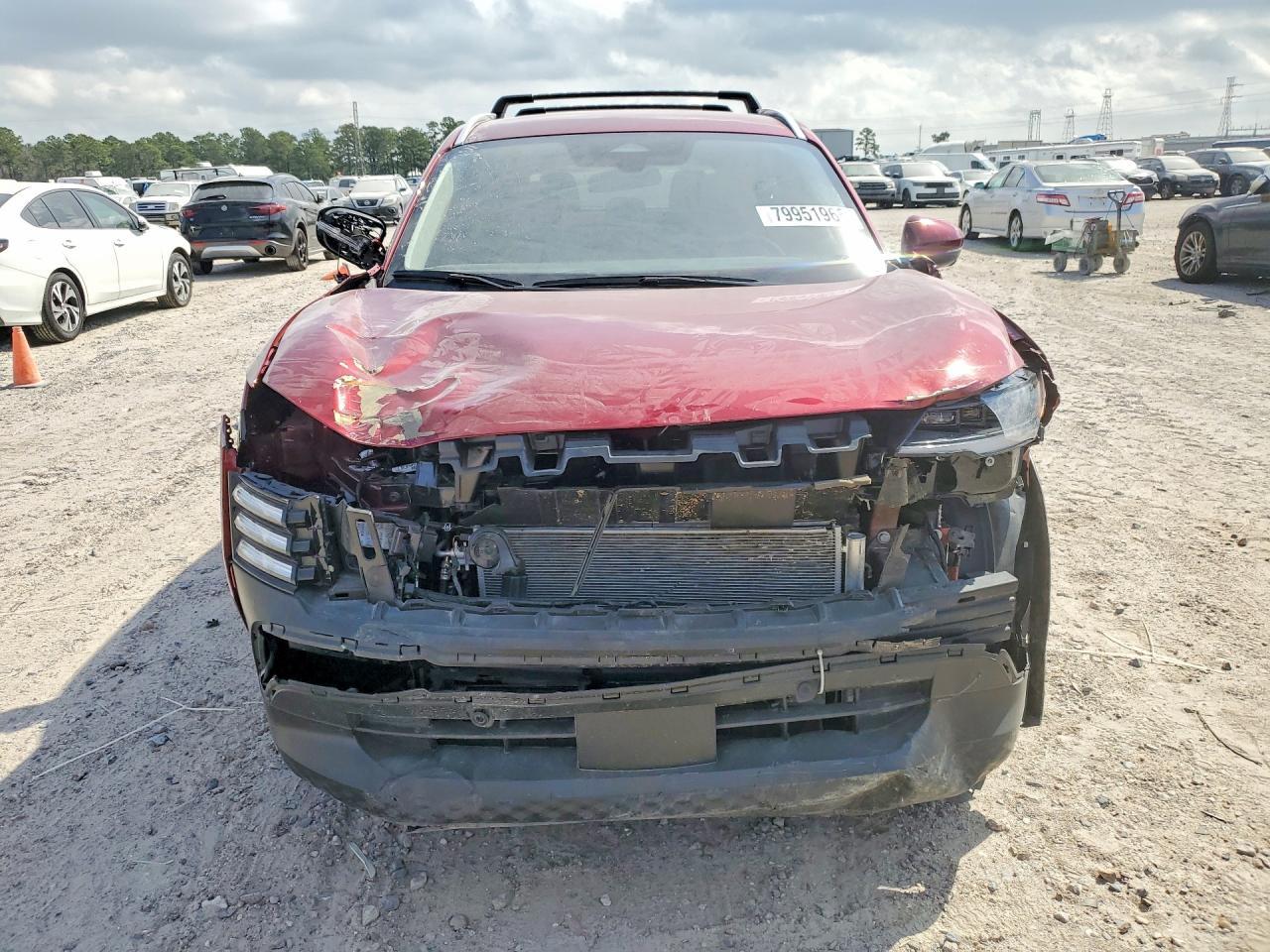 2025 Nissan Kicks Sr - Image 5