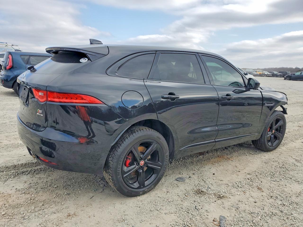 2017 Jaguar F-Pace S - Фото 3