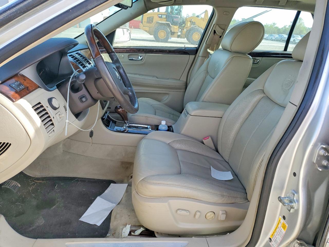2010 Cadillac Dts Premium Collection - Image 7