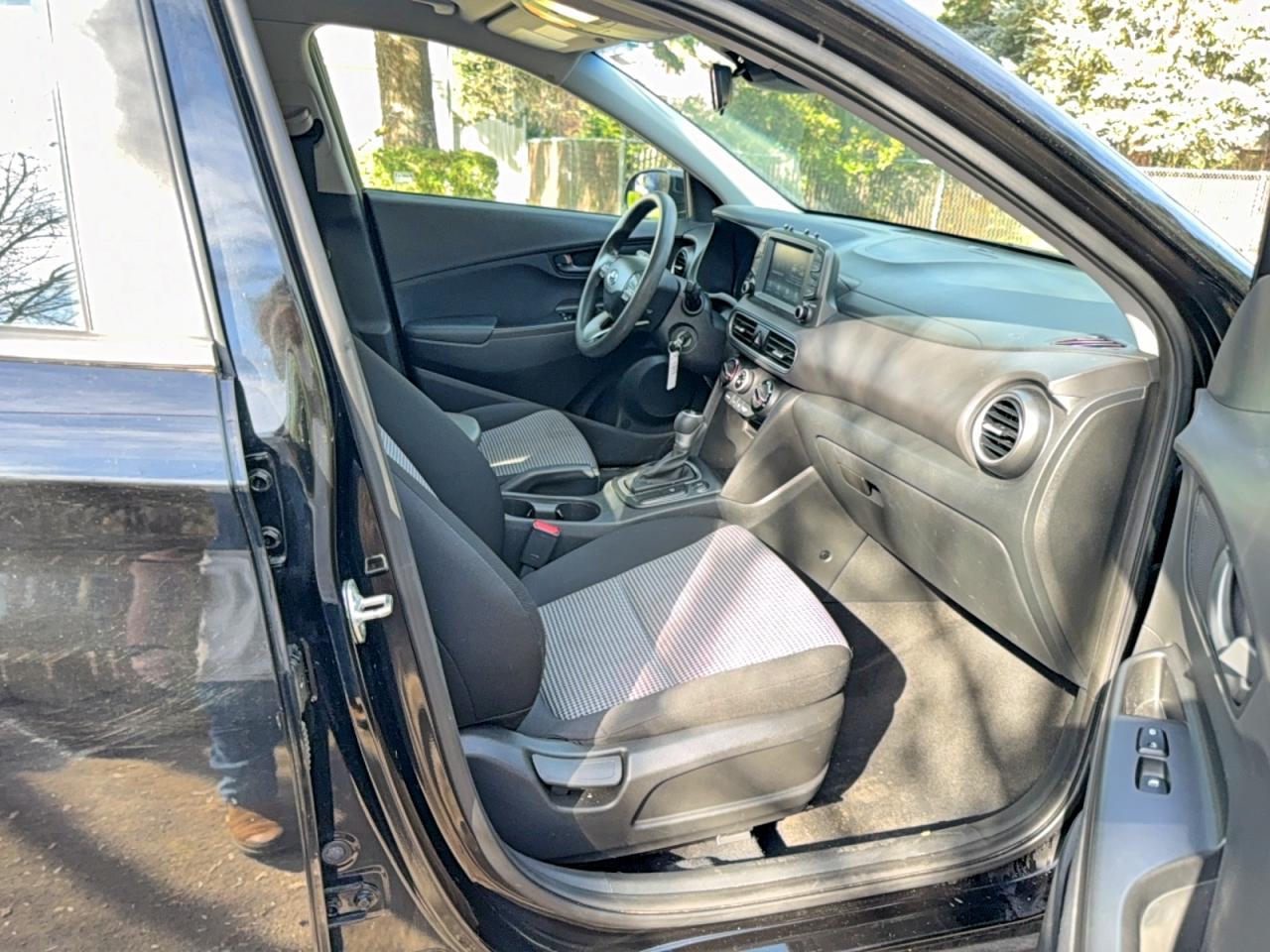 2021 Hyundai Kona Se - Image 5