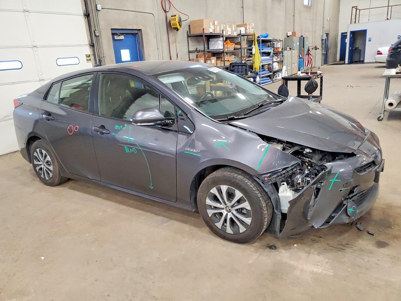 2020 Toyota Prius Xle Awd-E - Фото 4