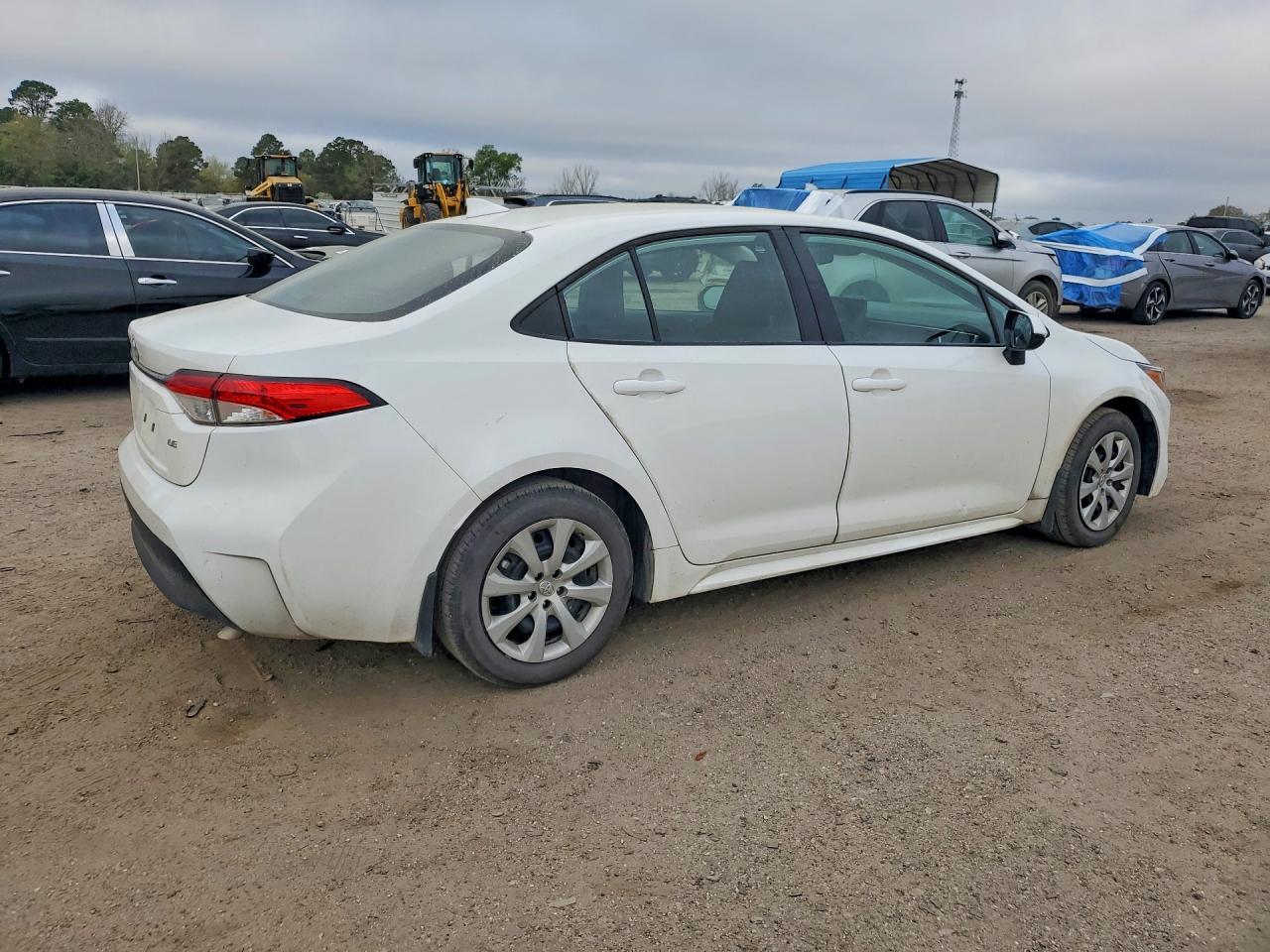 2025 Toyota Corolla Le - Фото 3