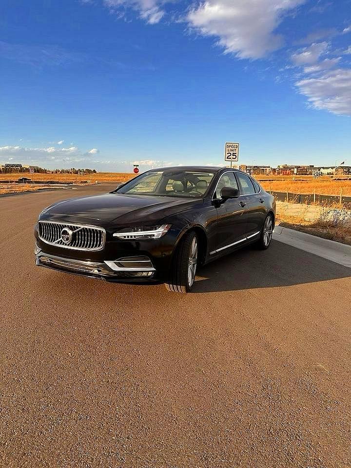 2017 Volvo S90 T6 Inscription - Image 2