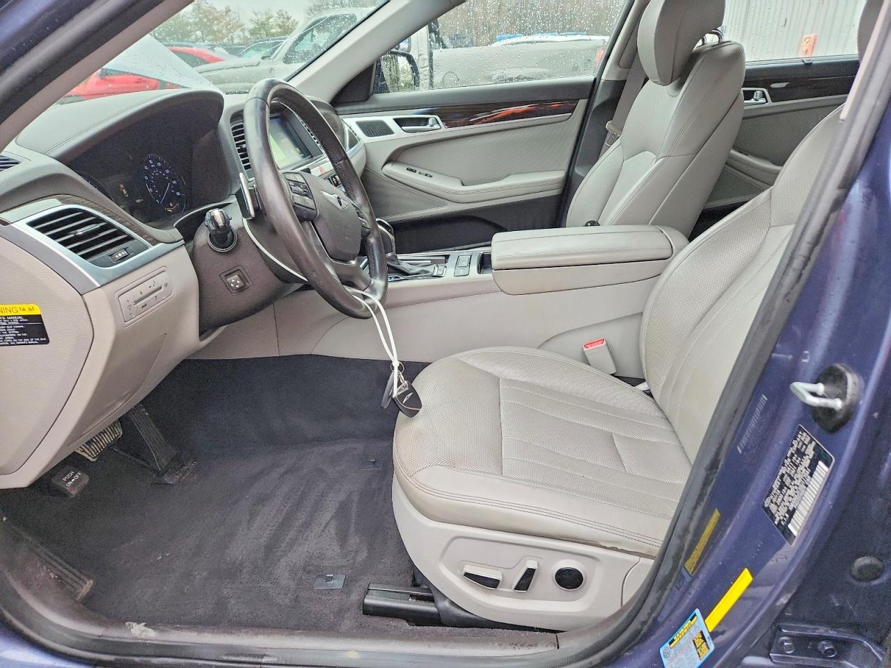 2016 Hyundai Genesis 3.8L - Фото 7