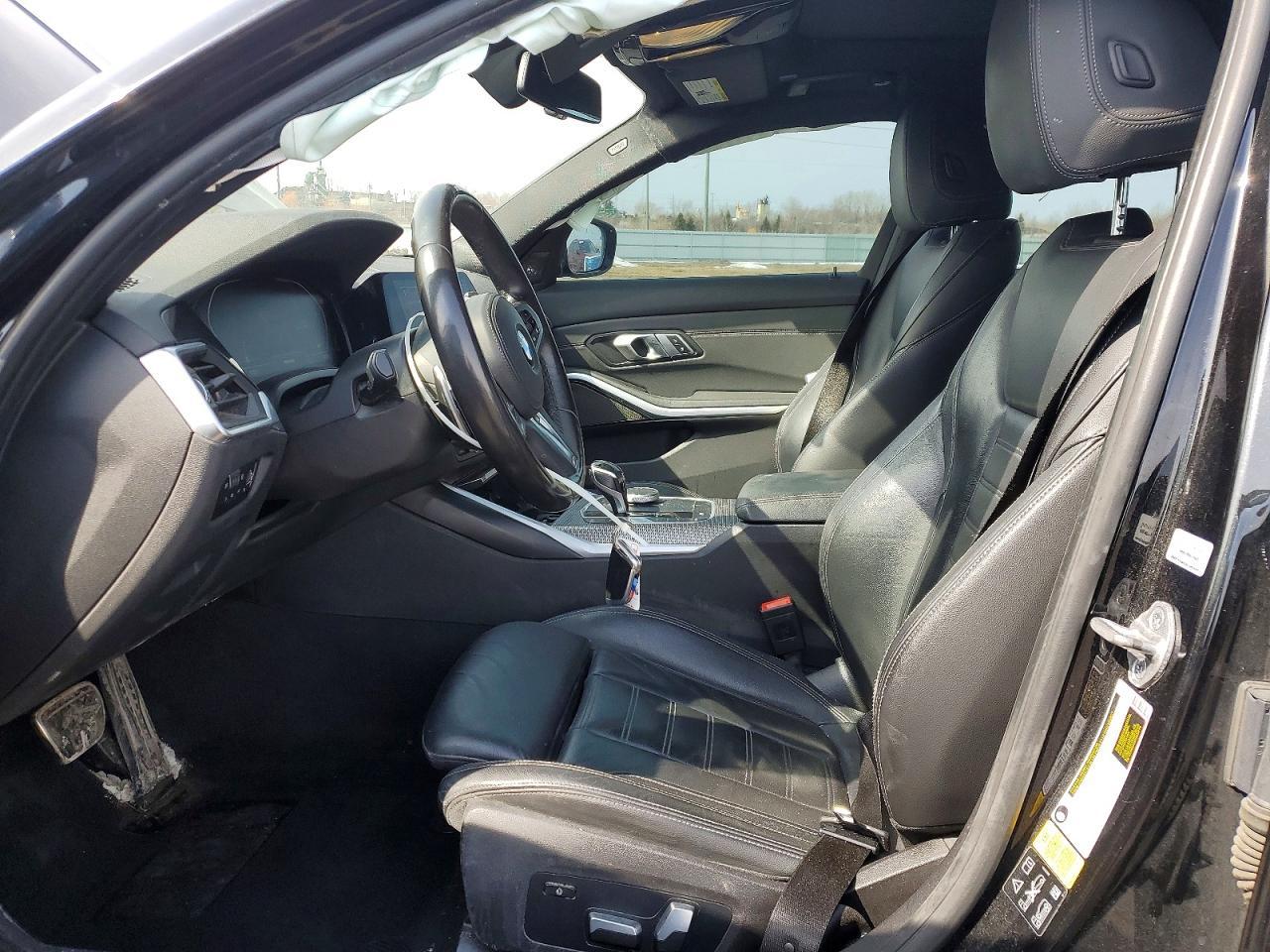 2020 BMW 330Xi - Фото 7
