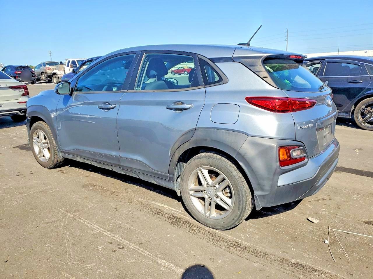 2021 Hyundai Kona Se - Фото 2