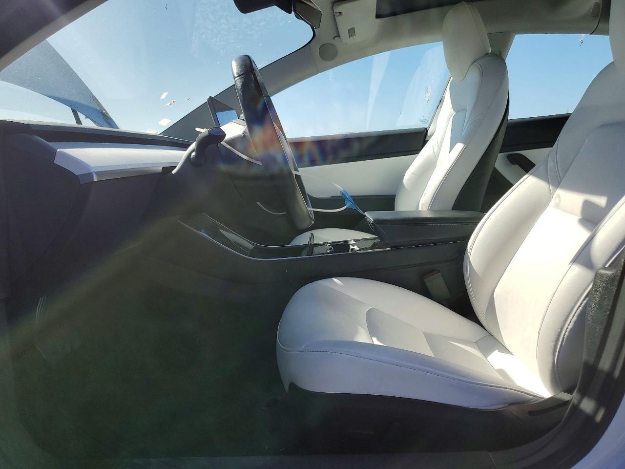 2018 Tesla Model 3 - Фото 7