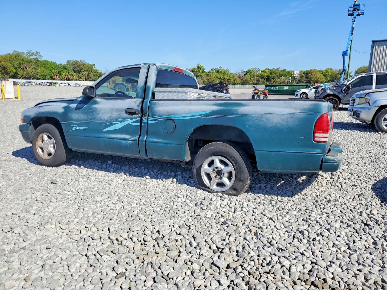 1997 Dodge Dakota - Image 2