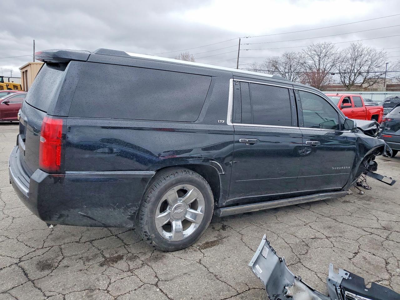 2015 Chevrolet Suburban K1500 Ltz - Фото 3