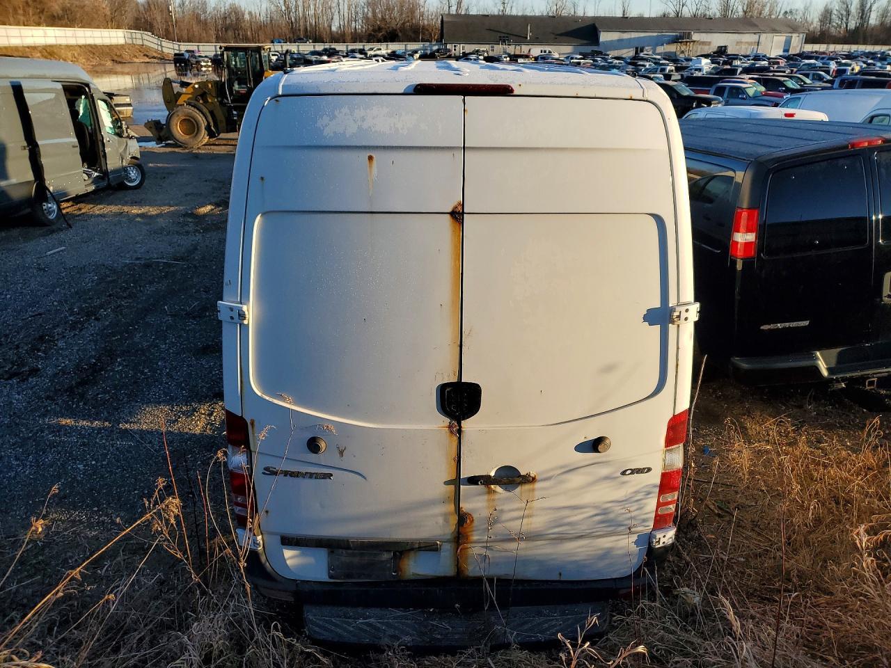 2008 Dodge Sprinter 2500 Delivery Van - Image 6