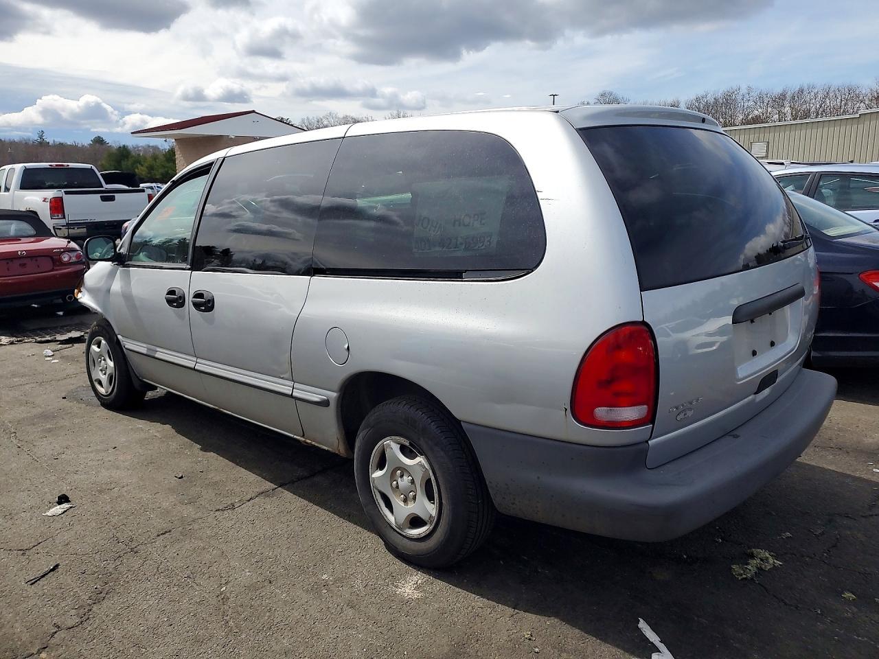 2000 Dodge Grand Caravan - Фото 2