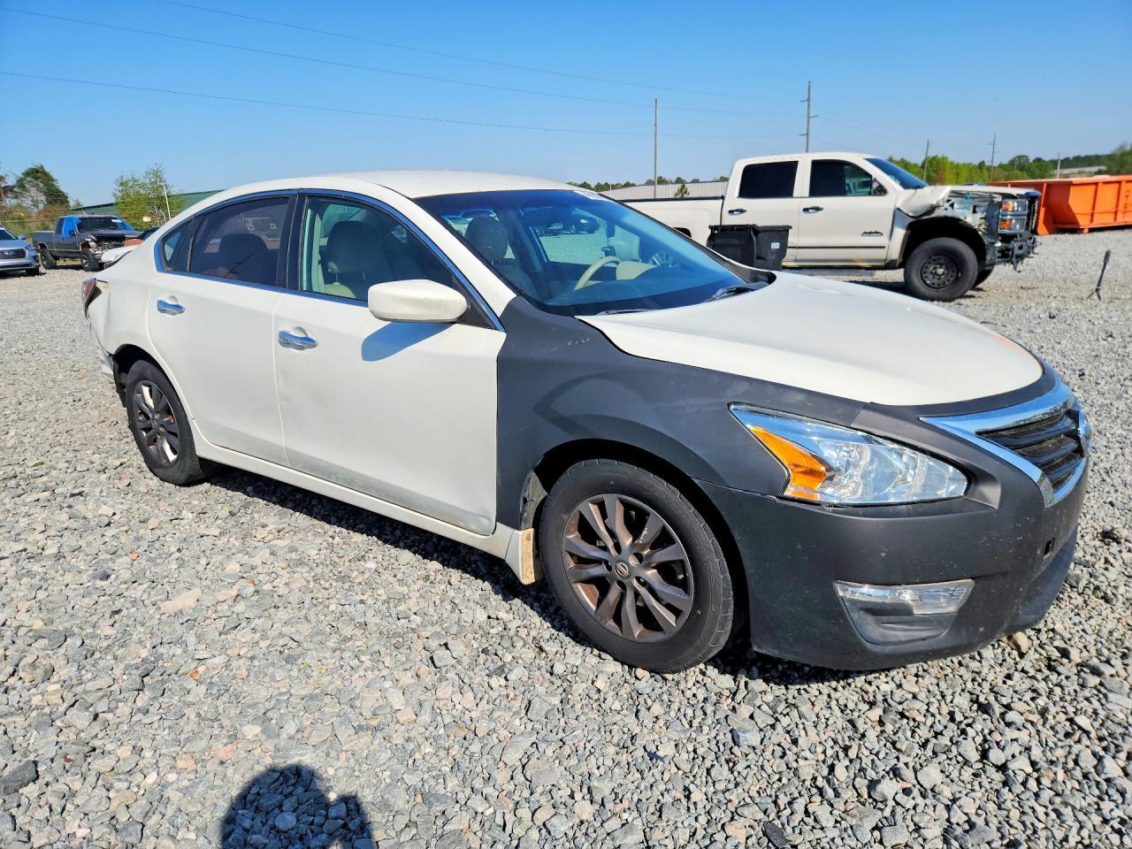 2015 Nissan Altima 2.5 S - Фото 4