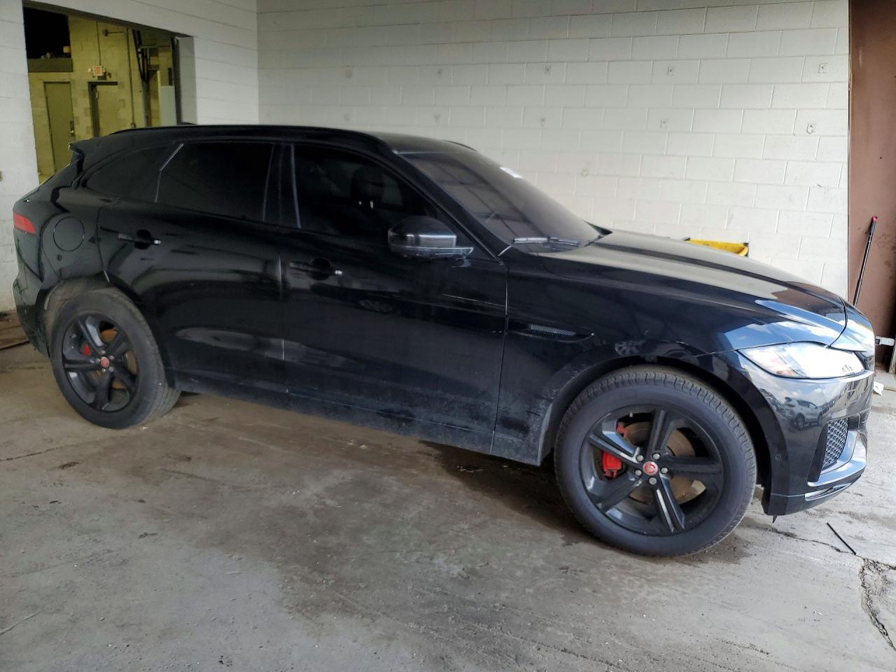 2019 Jaguar F-Pace S V6 - Фото 4