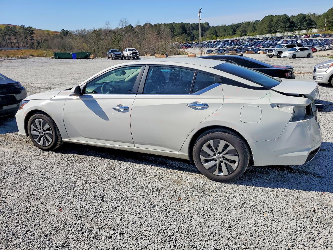 2023 Nissan Altima 2.5 S - Image 2