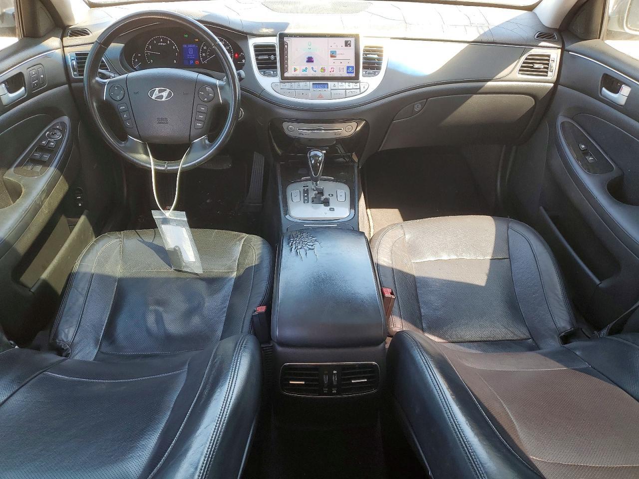 2014 Hyundai Genesis 3.8L - Фото 7