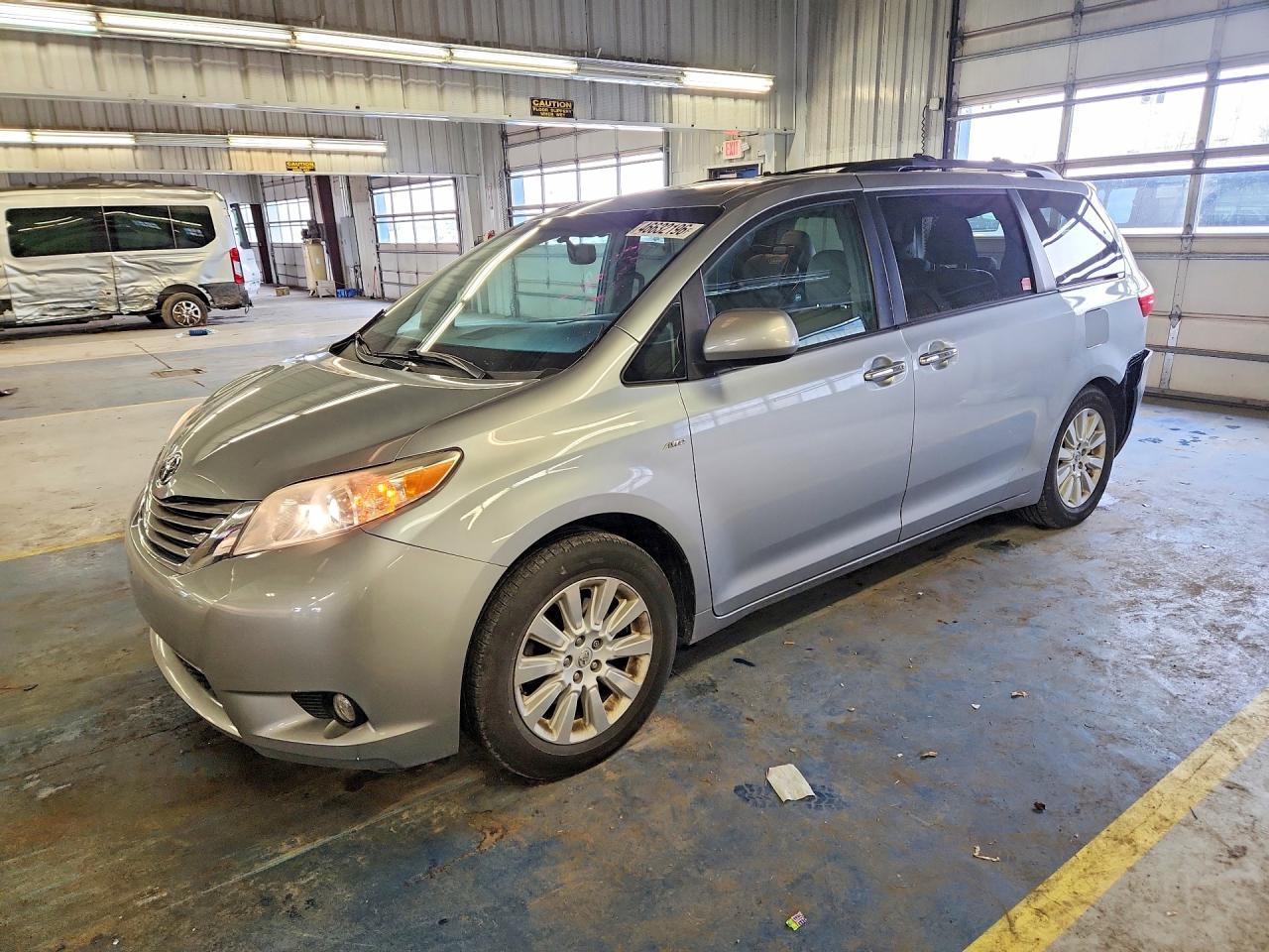2016 Toyota Sienna Xle Premium 7-Passenger