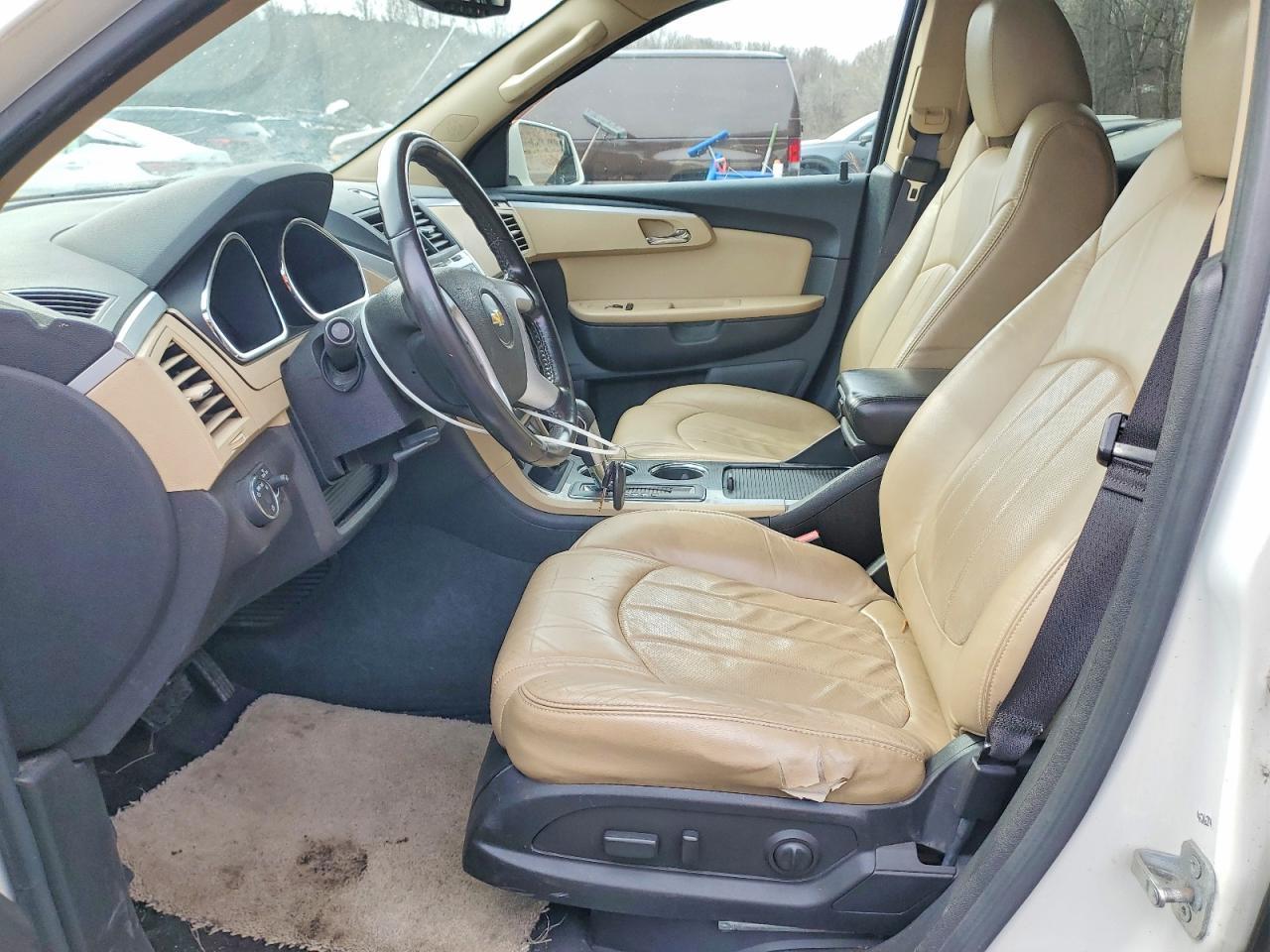2011 Chevrolet Traverse - Фото 7