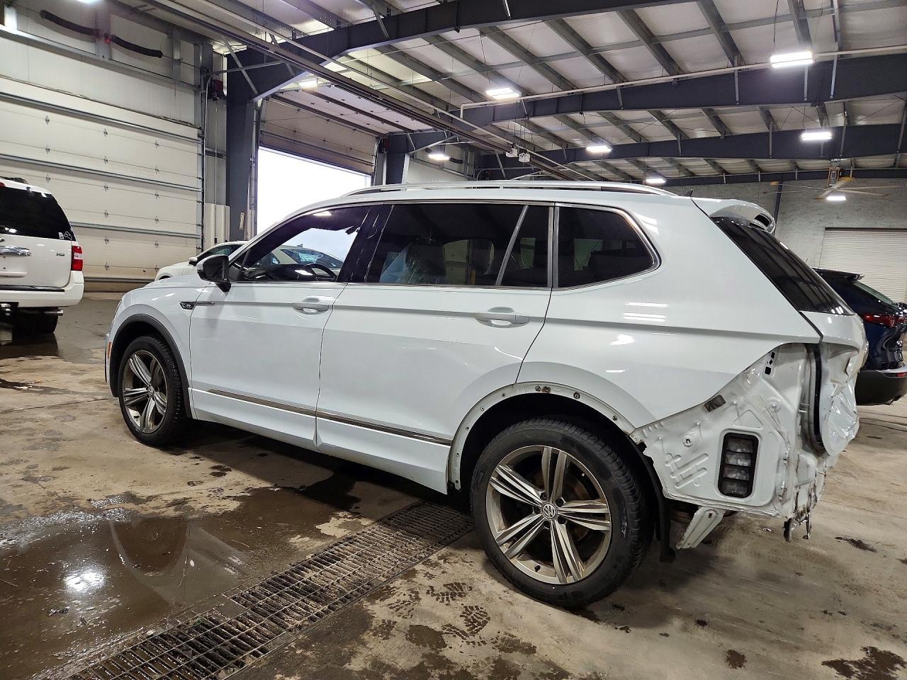 2019 Volkswagen Tiguan Se - Image 2