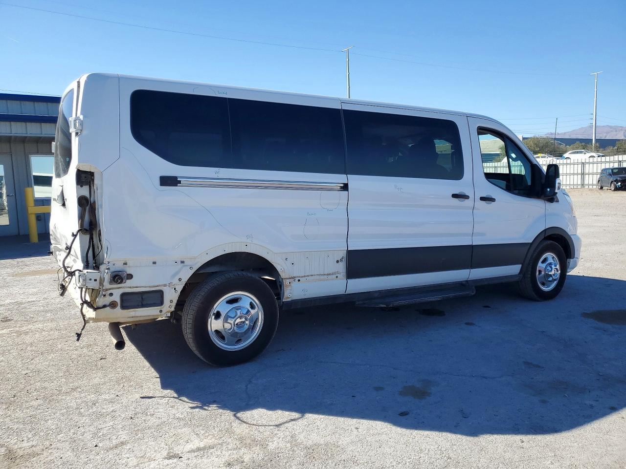 2022 Ford Transit T-350 - Image 3