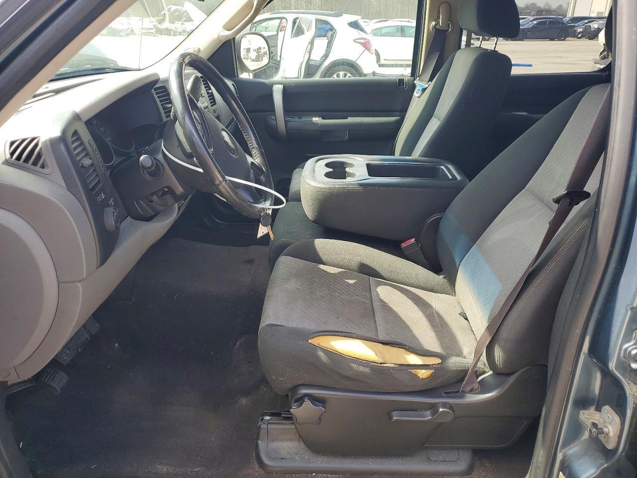 2009 Chevrolet Silverado C1500 - Image 7
