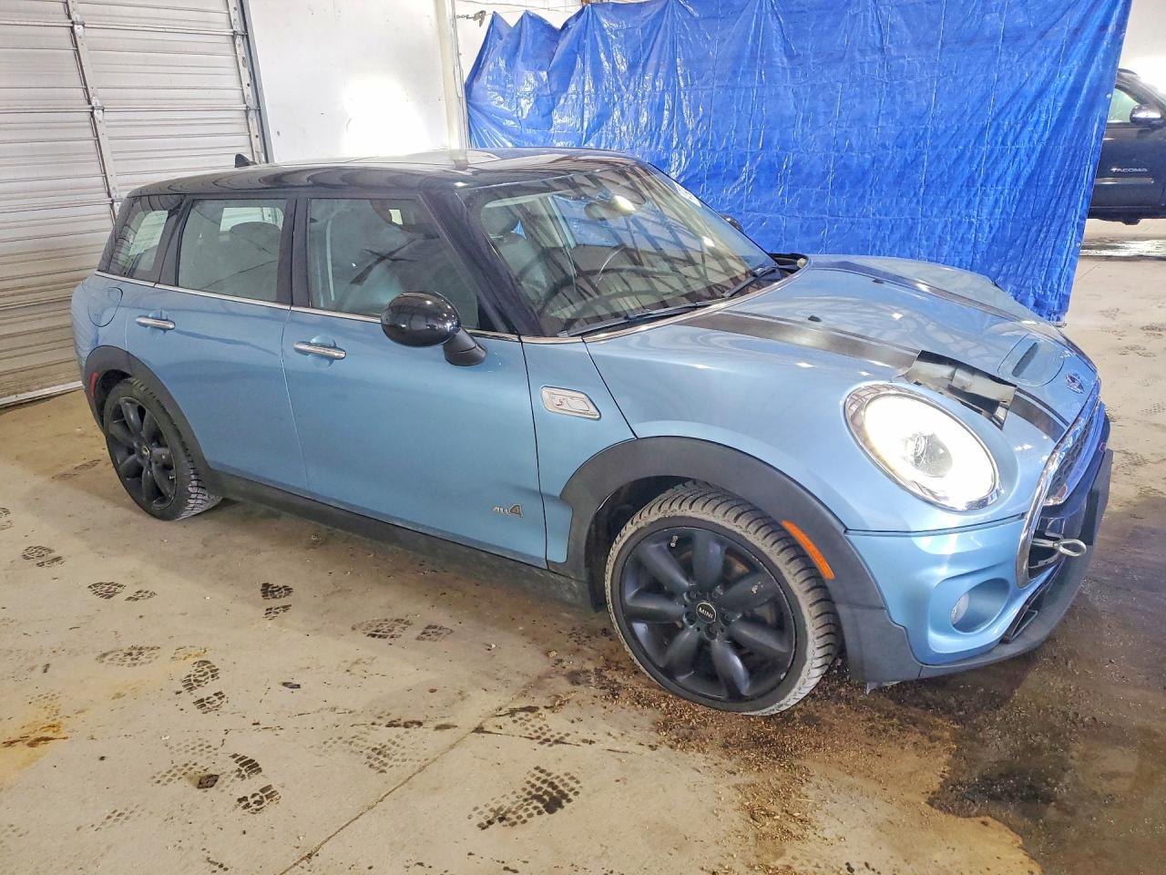 2017 Mini Cooper S Clubman All4 - Фото 4